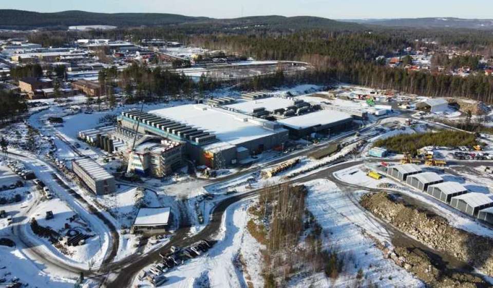 Sweden's EcoDataCenter clinches billion-Krona bond boost as AI surge powers cash current
