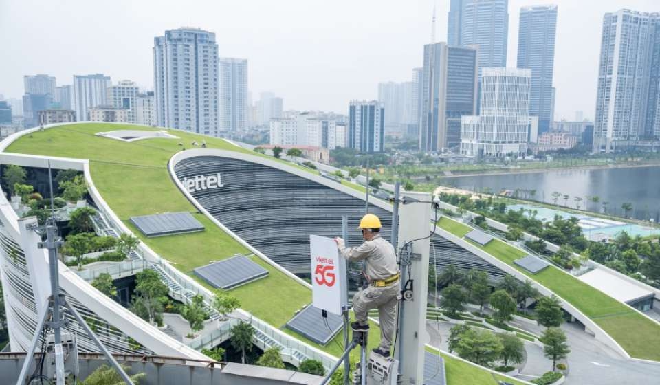 Viettel to add 450MW of data centre capacity, 4 subsea cables to Vietnam by 2030