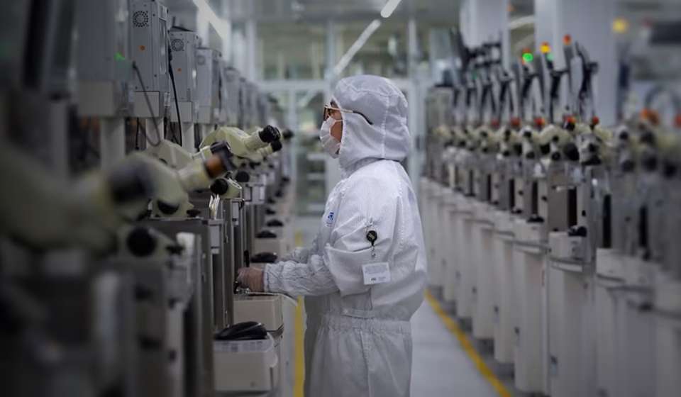 AMD stock sees increased institutional interest amidst analyst optimism