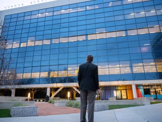 Intel stock up 7% after reporting biggest ever losses