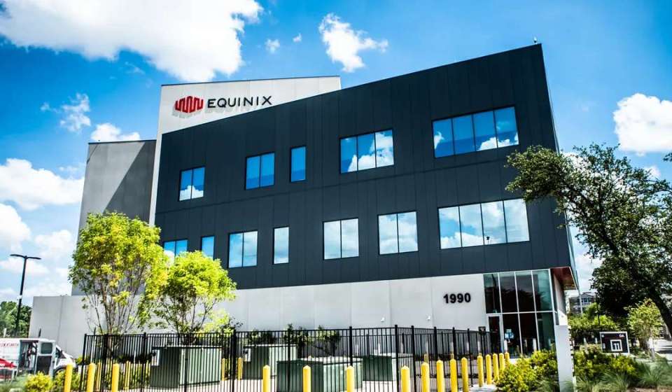 Data centre REIT Equinix sees mixed Q3 institutional activity as analysts maintain 'moderate buy' rating