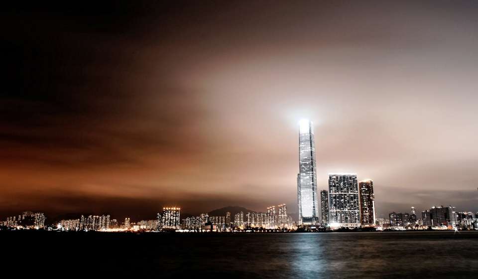 China Mobile launches $1bn takeover bid for Hong Kong Broadband Network