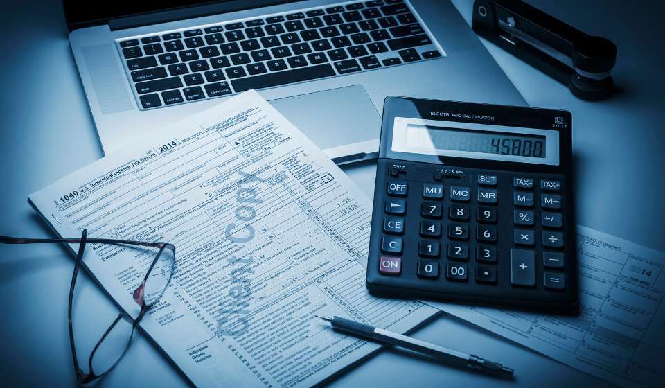 Equinix announces tax treatment of 2024 dividends, Courier Capital adjusts holdings