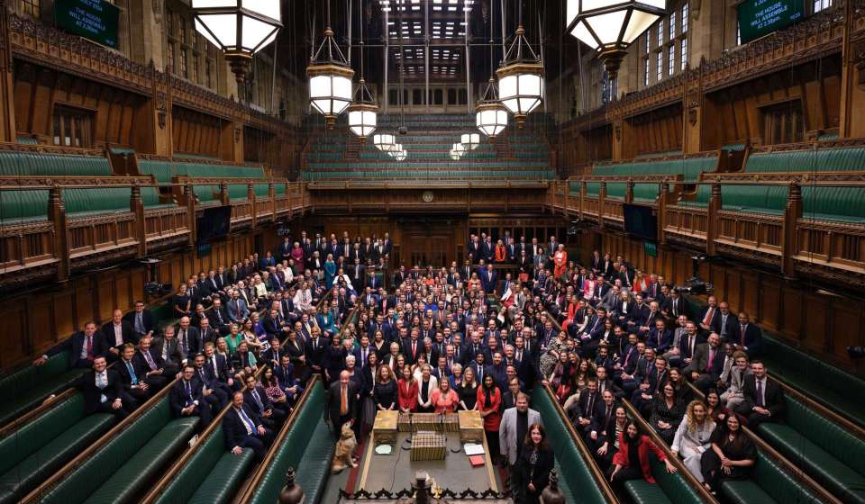 AI agents key to rebuilding public trust in government