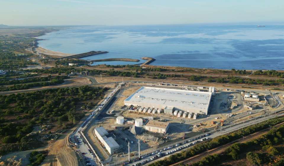 Start Campus’ first building at 1.2GW SINES campus operational
