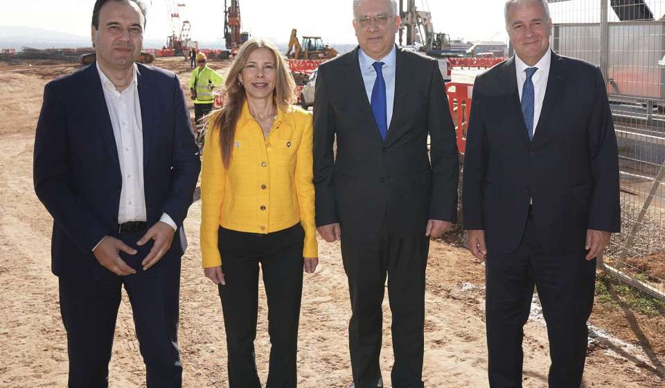 Microsoft says $1bn Greek data centre investment on track for launch