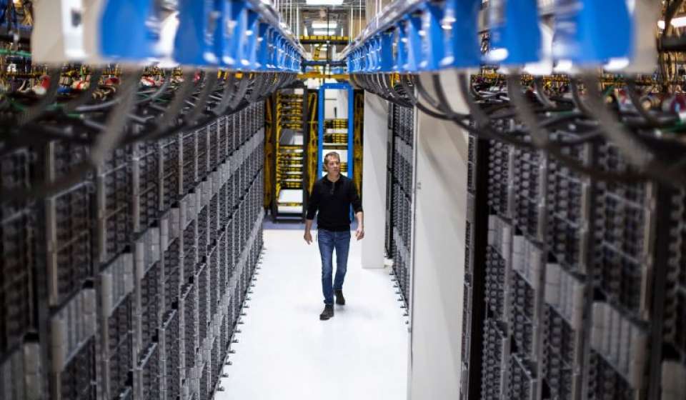 Power scarcity challenges rapid expansion of US data centres in AI era