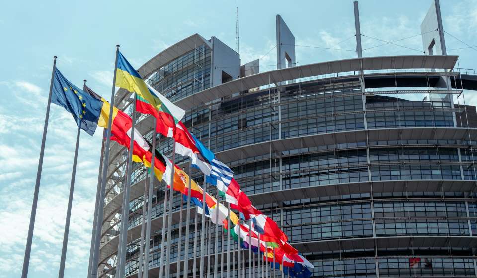 EU urged to prioritise digital infrastructure independence amidst geopolitical shifts