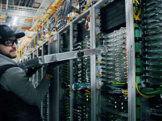 Wells Fargo: AWS pauses data centre leases as hyperscalers withdraw from large clusters of power