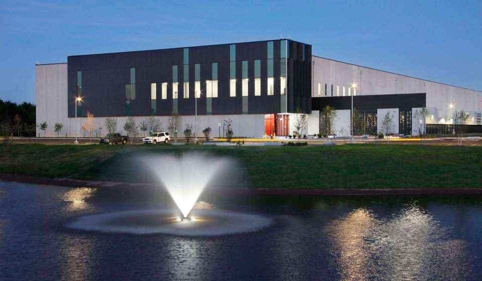 Major fund managers rebalance portfolios with increased Equinix holdings