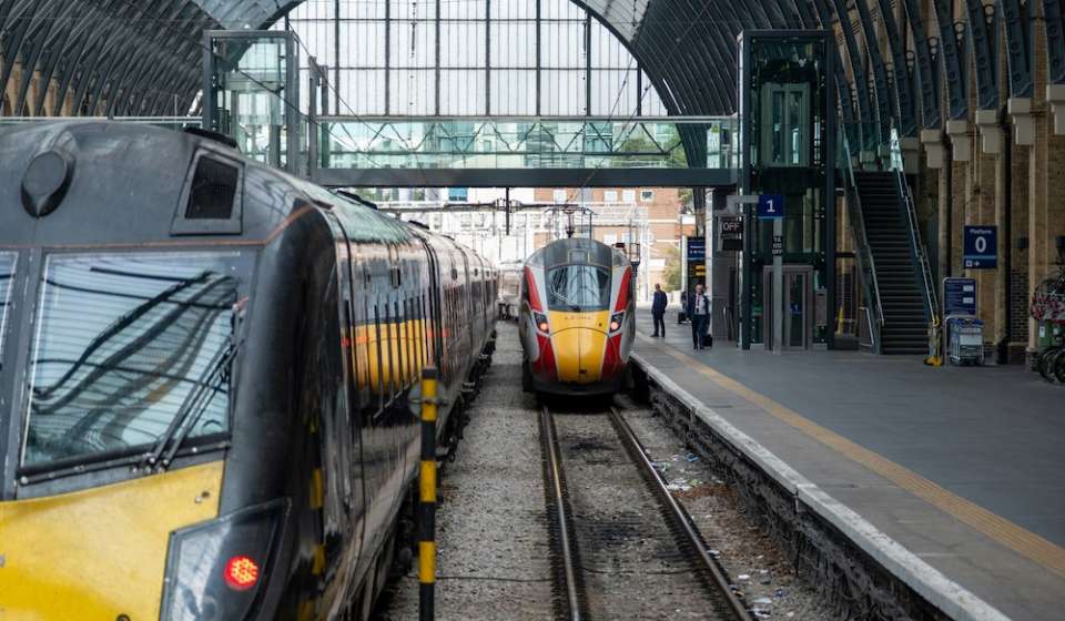 UK rail telecoms upgrade begins with 1,000km fibre rollout under Project Reach