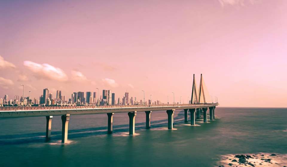 India’s Maharashtra govt signs $3.4bn MoU with Lodha for green data centre park