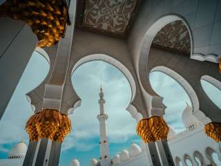 From niche to norm: How Islamic finance is wiring the Gulf's digital future