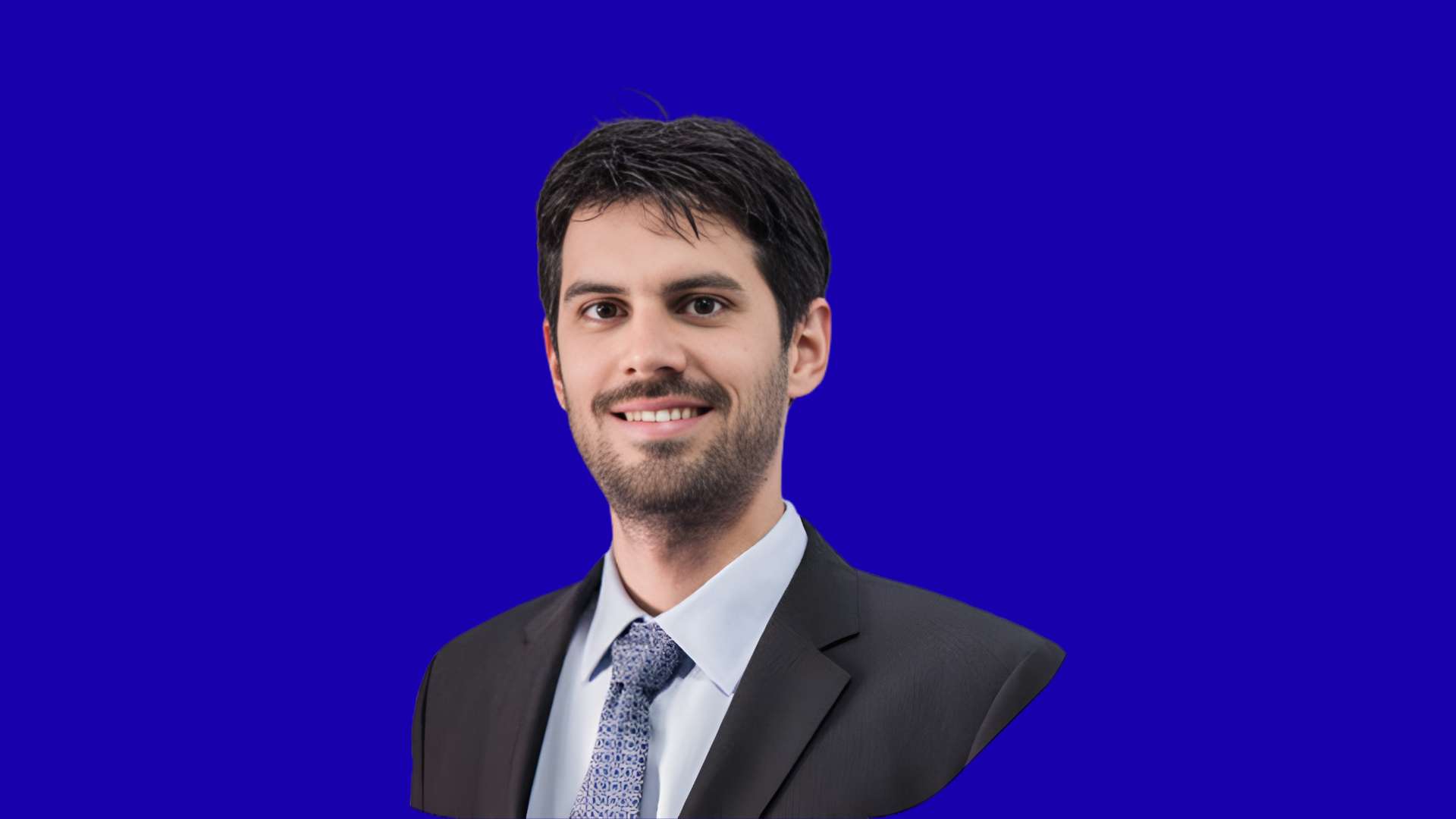 Felipe Rezende in blue background