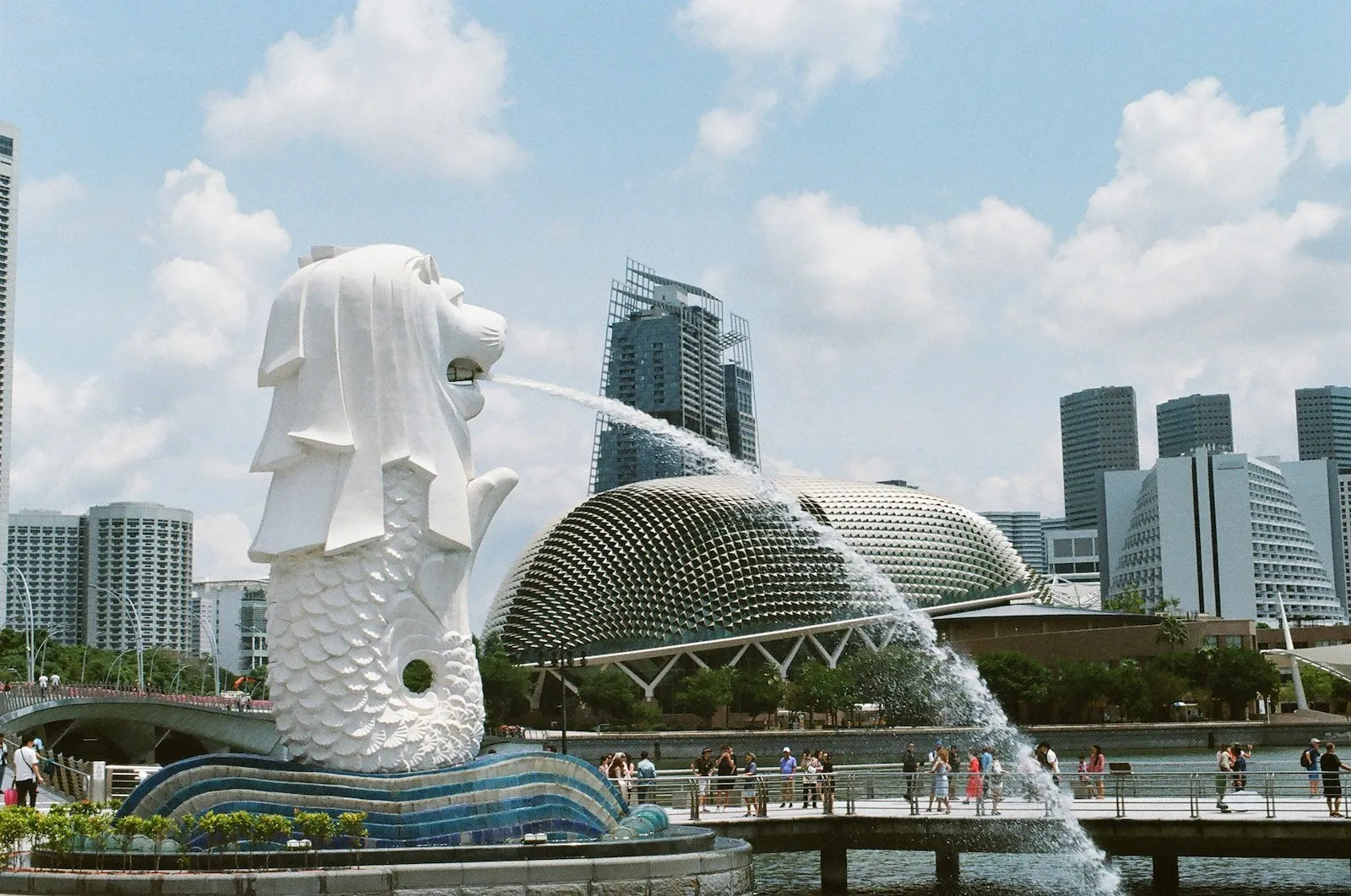 EdgeConneX joins Singapore tropical data centre testbed Editor APAC, The Tech Capital 3 Mins September 11, 2026 | 2:23 AM GMT+2 EdgeConneX has joined the Sustainable Tropical Data Centre Testbed Phase 2.0 consortium as an anchor partner, supporting research into more energy-efficient data centre operations in tropical climates.