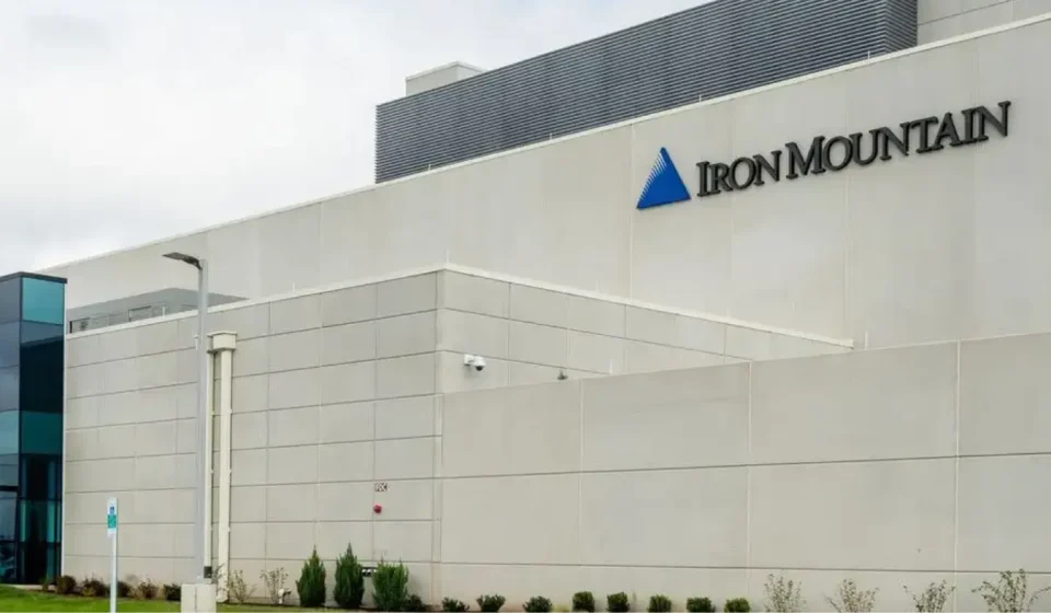 Iron Mountain seeks $1 billion through new senior notes offering