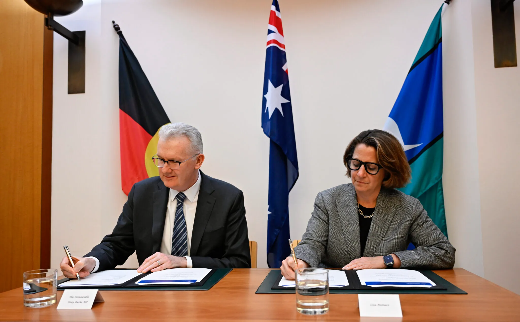 Microsoft, Australia sign digital resilience agreement