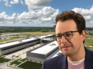 Anthropic linked to Meta’s capacity outsourcing strategy